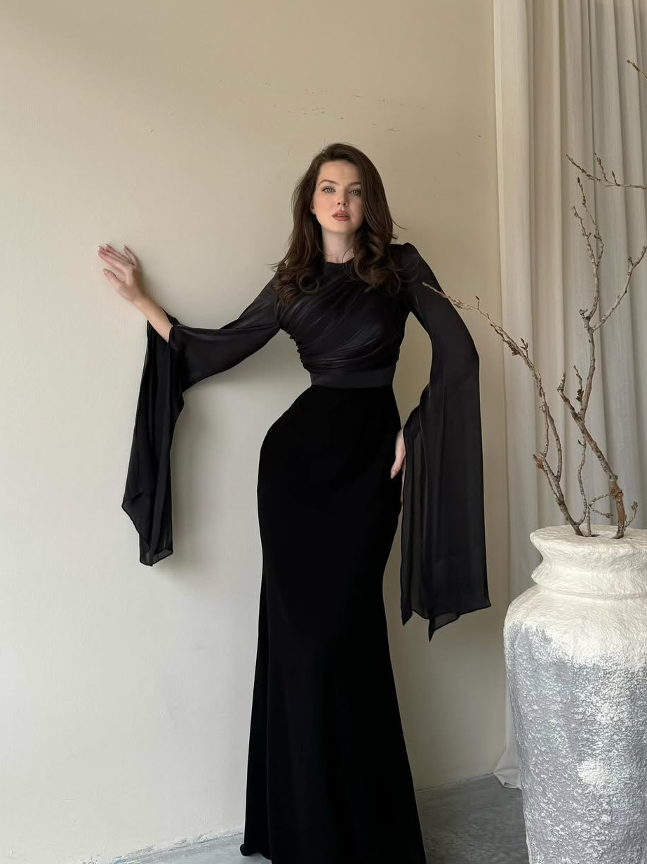 Viviana™ - Elegant Dress with Batwing Sleeves