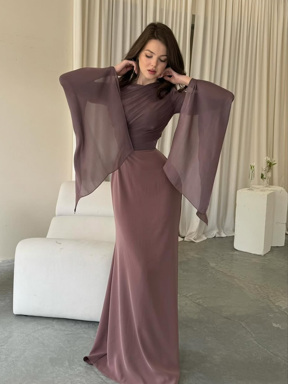 Viviana™ - Elegant Dress with Batwing Sleeves