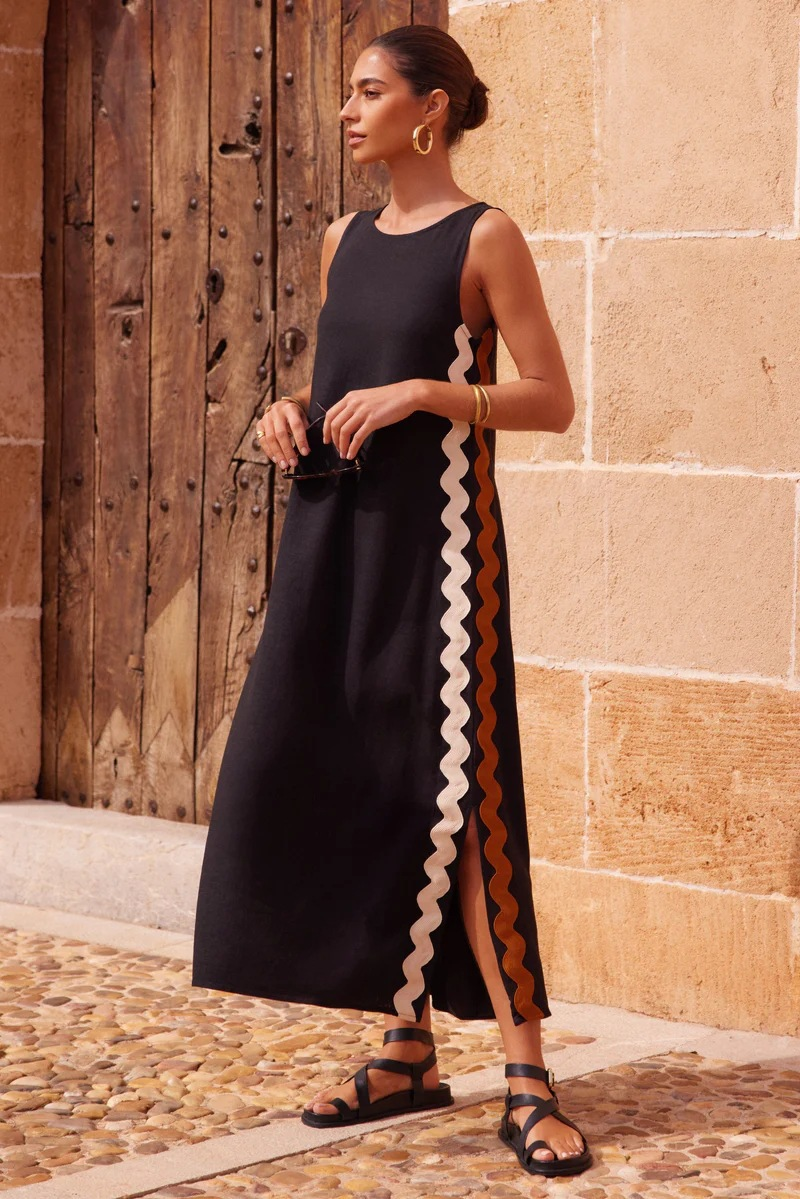 Lizz™ - Sleeveless Dress