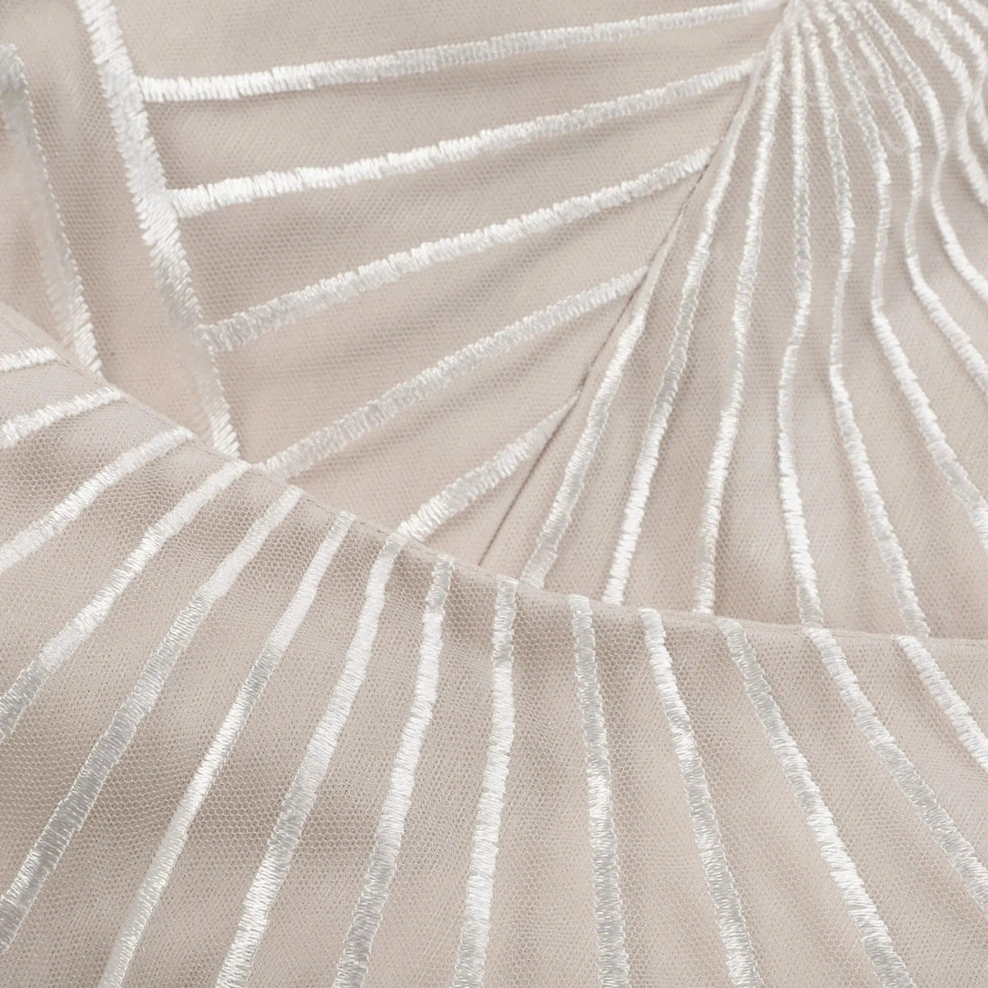 Cecilia™ - Elegant Embroidered Midi Dress