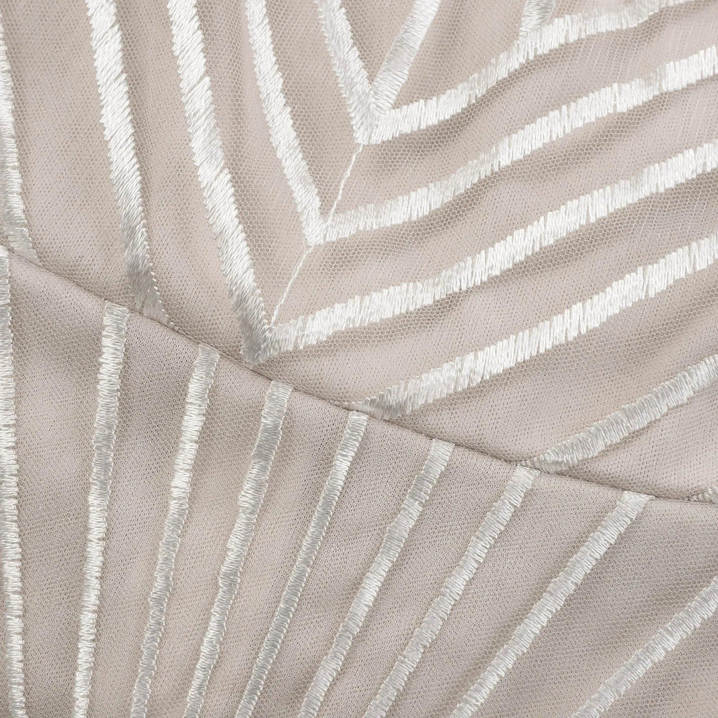 Cecilia™ - Elegant Embroidered Midi Dress